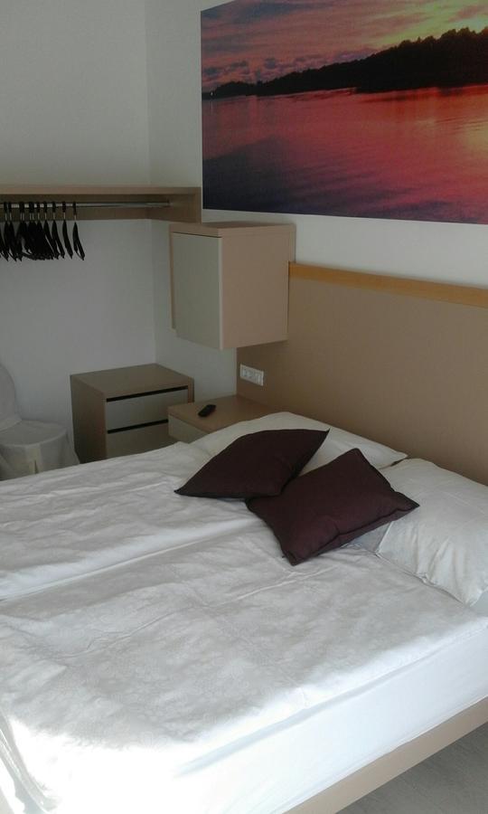 Jurman Apartment Барбарига Екстериор снимка