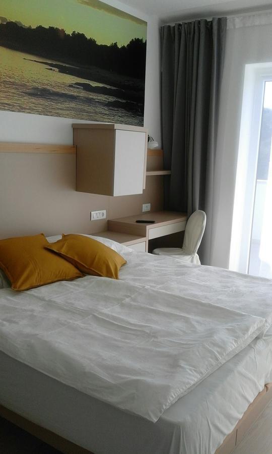 Jurman Apartment Барбарига Екстериор снимка
