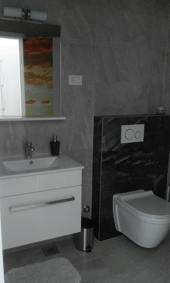 Jurman Apartment Барбарига Екстериор снимка